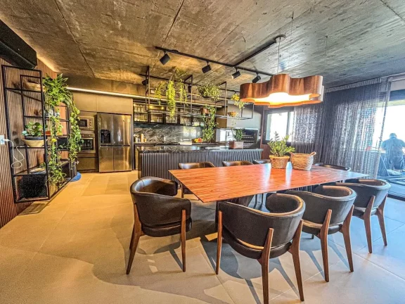 Imagem Apartamento à venda, com 4 quartos, 258m²