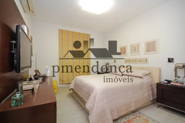 Imagem Apartamento Alto Padrão com 264m² no Condomínio Praça Villa Lobos.