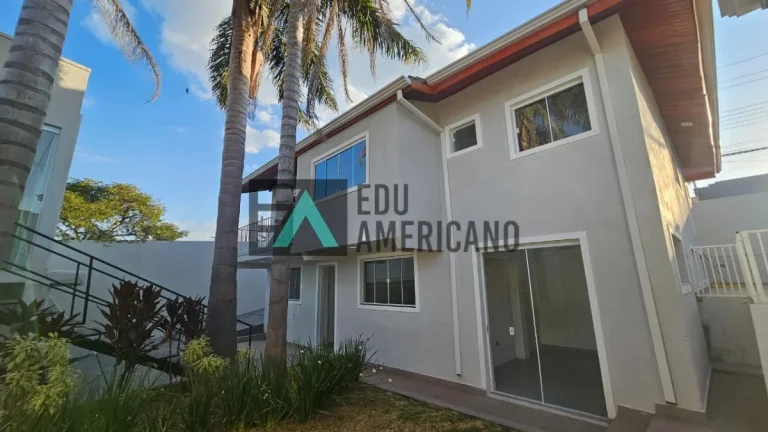 Imagem Casa com piscina em Atibaia