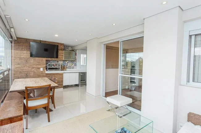 Imagem Apartamento 111M², 3Q, 1 Suíte, 2 Banheiros, 2 Vagas, Varanda Gourmet, Academia, Churrasqueira, Piscina Adulto e Infantil, Salão de Festas e Jogos.