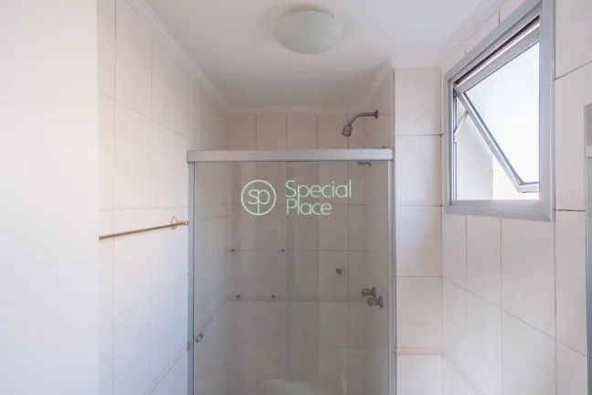 Imagem Ótimo apartamento com 78m², 3 dormitórios, sendo uma suíte, living com varanda, sala de jantar, ...