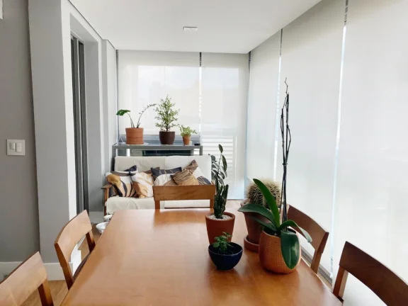 Imagem Apartamento 68M², 2Q, 1 Suíte, 2 Banheiros, 2 Vagas, Varanda Gourmet, Teto rebaixado em Gesso, Academia, Churrasqueira, Piscina Adulto e Infantil.