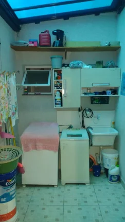 Imagem APARTAMETENTO TIPO FUNDO COM AREA DE SERVÇO E VARANDA