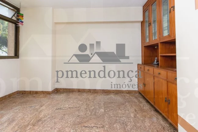 Imagem Apartamento em Higienópolis com 240m², 04 suítes e 04 vagas.