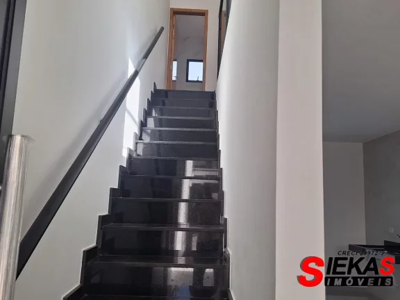 Imagem Imperdível: Casa à venda na Penha, São Paulo-SP. 3 quartos, 1 suíte, 3 banheiros, 2 vagas. 106 m².