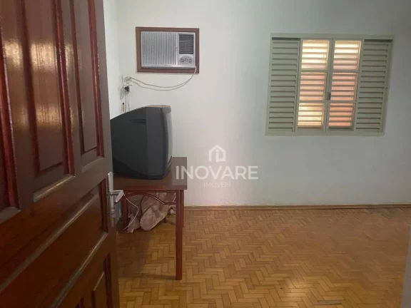 Imagem Casa com 3 dormitórios para alugar, 360 m² por R$ 3.000,00/mês - Setor Central - Itumbiara/GO