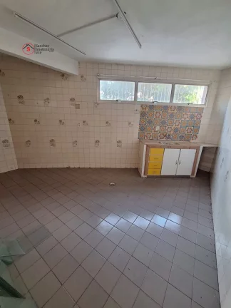 Imagem Galpão para locação na Vila Bela, a 100 metros da Av do Estado. OPORTUNIDADE!