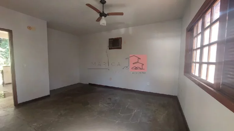 Imagem Casa para Venda em Maricá/RJ - 4 Dorm. 213 m2 Área Útil