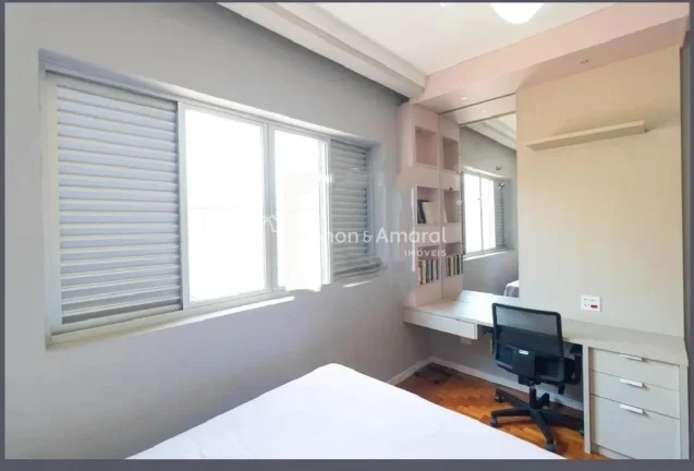 Imagem Apartamento com 3 Quartos e 2 banheiros à Venda, 110 m² por R$ 424.000
