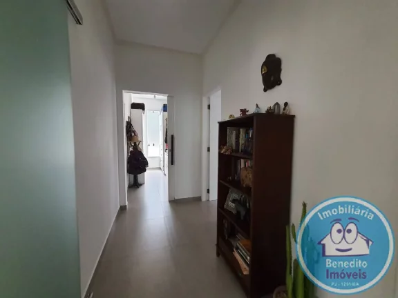 Imagem Vendo casa em loteamento fechado em Porto Seguro