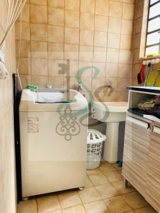Imagem Venda de Apartamento no Jardim Garcia, Campinas. 3 dormitórios, sala, cozinha, lavanderia, 1 banheiro, 1 lavabo, 1 vaga de garagem descoberta,