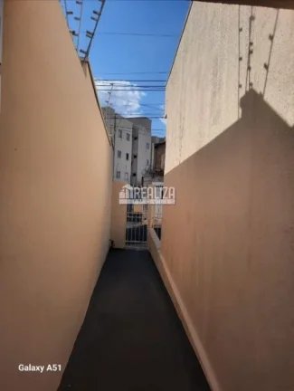 Imagem Casa à venda no bairro Nossa Senhora da Abadia, em Uberaba