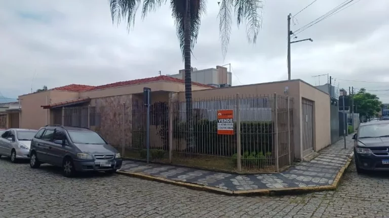 Imagem Casa com 3 dormitórios à venda, 175 m² por R$ 1.400.000 - Centro - Mogi das Cruzes/SP