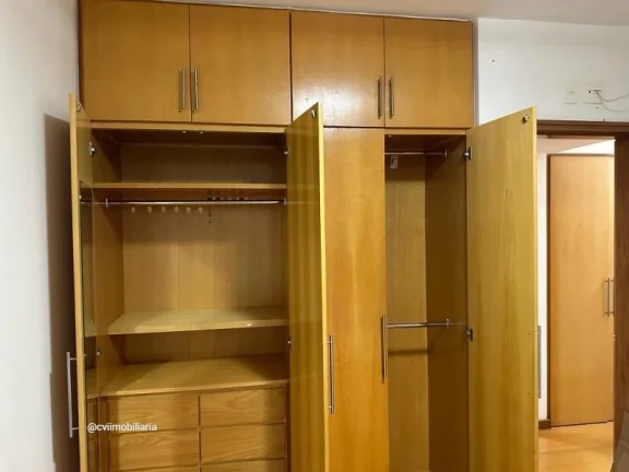 Imagem Excelente apartamento à venda com 3 quartos, sendo 1 suíte, e 2 banheiros no total. Este imóvel e...
