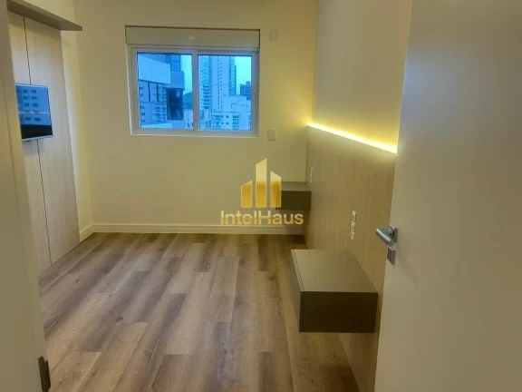 Imagem Apartamento Alto Padrão - Olímpia Residence | 4 Suítes | 3 Vagas | 163m² | Mobiliado

Viva o mel...