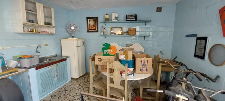 Imagem Casa para Venda em São Roque, Jardim Bela Vista, 2 dormitórios, 1 suíte, 1 banheiro, 2 vagas
