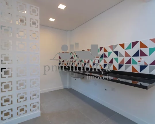 Imagem Apartamento reformado em Pinheiros Living para 02 ambientes, 02 quartos sendo 1 suíte, wc social , ...