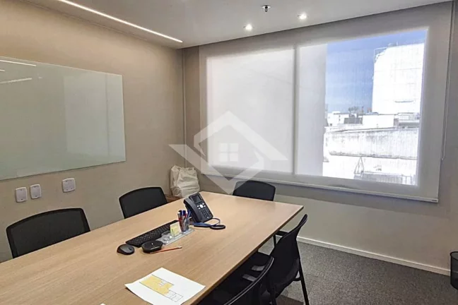 Imagem Leblon Alugo Sala 142m2 com ar central e 2 Vagas