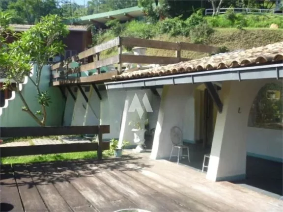 Imagem Casa / Resort com 3 dormitórios e 1 suíte em Condomínio - São Paulo