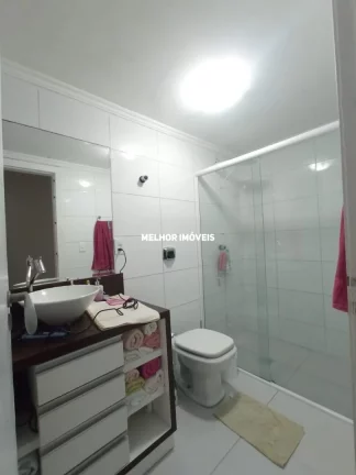 Imagem Apartamento à Venda com 03 Dormitórios sendo 01 Suíte no centro de balneário Camboriú