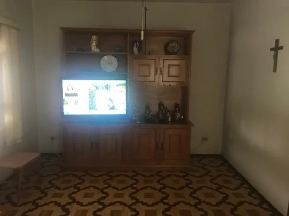 Imagem Casa no centro com 3 dormitórios sendo 1 suíte (todos com armários embutidos) , 2 salas , cozinha...
