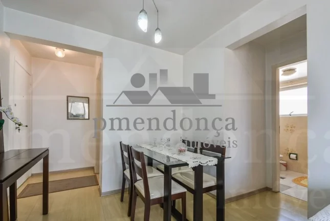 Imagem Ótimo apartamento no 2º andar, localizado na Rua Alves Guimarães, com 129m².