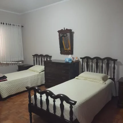 Imagem Casa para Venda em Iracemápolis, Centro, 3 dormitórios, 2 banheiros, 3 vagas