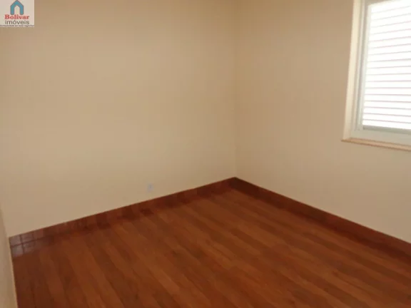 Imagem Casa com 3 dormitórios à venda, 200 m² por R$ 1.000.000,00 - Vila de Furnas - Itumbiara/GO