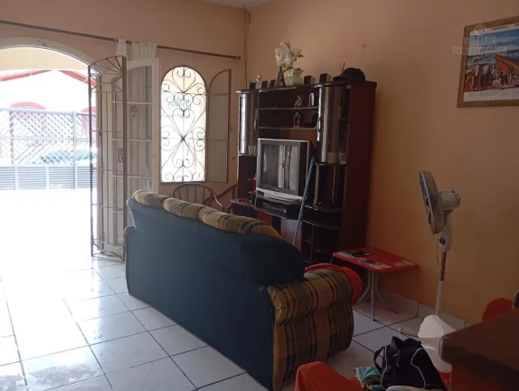 Imagem Casa térrea 2 quartos poucos metros da praia em Jardim Real na Praia Grande!