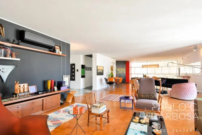 Imagem Higienópolis Venda - 3 Dormitórios (2 suítes) - 3 Vagas - 260m²