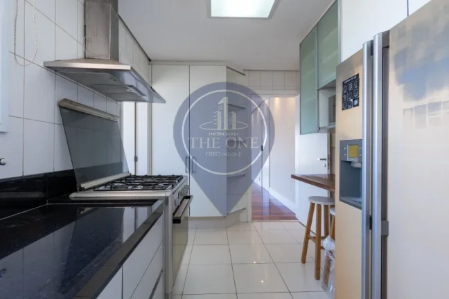 Imagem Apartamento de Luxo em Pinheiros: 4 Quartos, 3 Suítes, 2 Salas, 5 Banheiros, 2 Vagas de Garagem, 141m² - São Paulo-SP