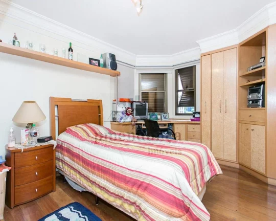 Imagem Apartamento no Sumaré com 4 suítes e 6 vagas, 280m²
