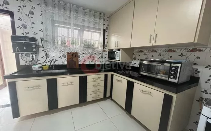 Imagem Casa a venda de 2 quartos com suítes em condomínio - Ogiva - Cabo Frio
