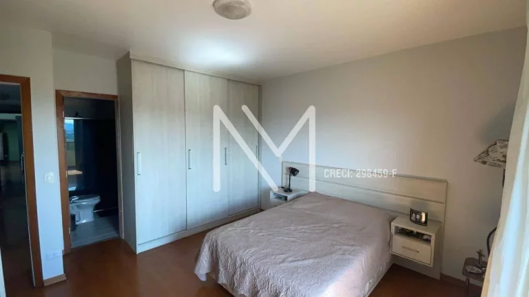 Imagem Apartamento à Venda 4 Quartos 1 Suíte 164m² - Centro - SJC