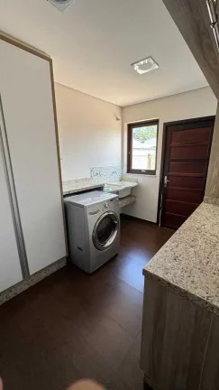 Imagem Casa alto padrão 1 suíte + 2 demi-suítes e 2 vagas de garagem - Saguaçu | Joinville/SC