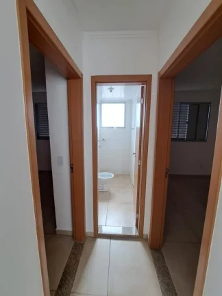 Imagem Garagem , sala, cozinha, banheiro social, 2 dormitórios e área de serviço.o Condominio oferece po...