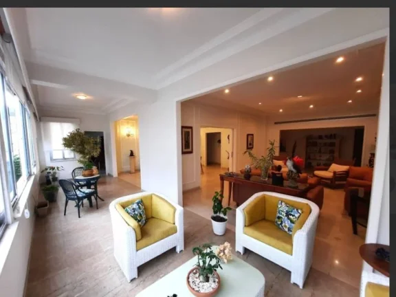 Imagem Apartamento todo reformado classe AA vista lateral mar e varanda