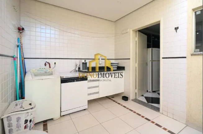 Imagem Sobrado amplo com 215 m², 3 dormitórios, Bairro Ceramica, SCS