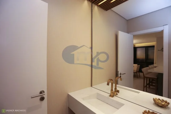 Imagem Apartamento á venda com 2 suítes no Centro de Torres/RS