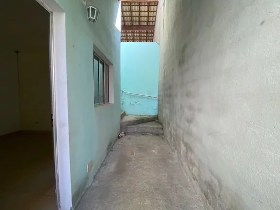 Imagem Sobrado com 2 dormitórios à venda, 72 m² por R$ 350.000,00 - Jardim Varan - Suzano/SP