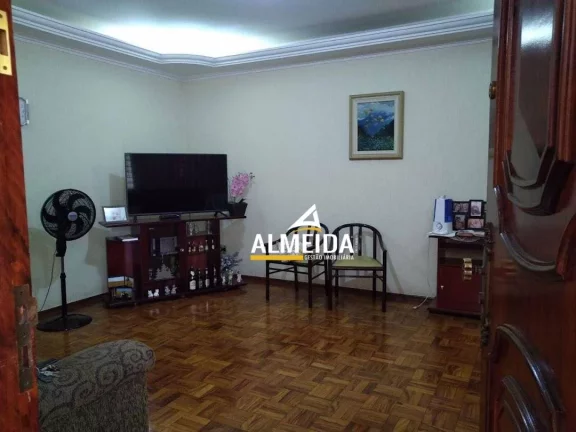 Imagem Casa com 3 dormitórios à venda, 198 m² por R$ 550.000,00 - Vila Aparecida - Rio Claro/SP