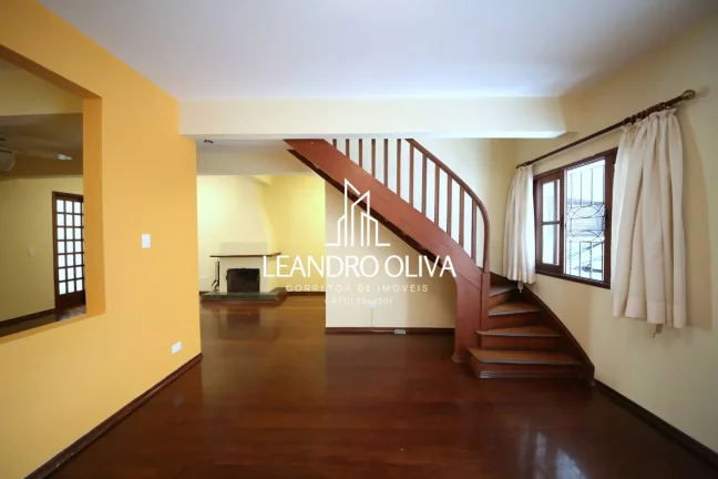 Imagem Casa de vila para venda em Vila Nova Conceição com 5 quartos, sendo 2 suítes, 199m²