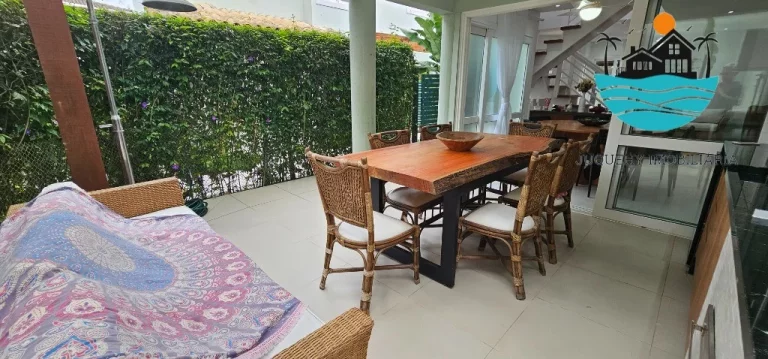 Imagem Casa para locação de Temporada em Juquehy com 4 dormitórios, 2 suítes, jacuzzi, churrasqueira, 60m da praia, max. 9 pessoas. | Juquehy Imobiliária