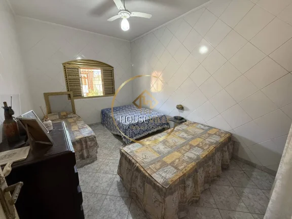 Imagem Casa Térrea 2 dormitórios com Edícula, Golfinho, Caraguatatuba.