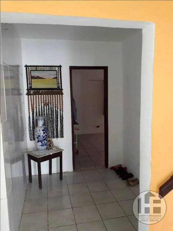 Imagem Casa com 4 Quartos à Venda, 231 m² em Campo Grande - Recife