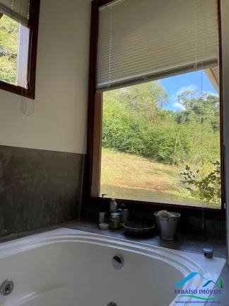 Imagem Seu Refúgio na Serra: Chácara com Vinhedo, Pomar e Casas Equipadas!