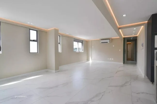 Imagem Localizado na charmosa região da Savassi, em Belo Horizonte, este apartamento é uma excelente esco...