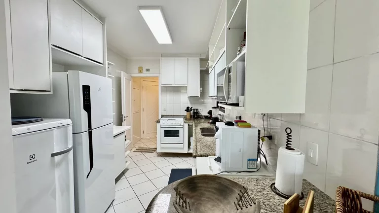Imagem Belíssimo Apartamento à Venda em Riviera de São Lourenço