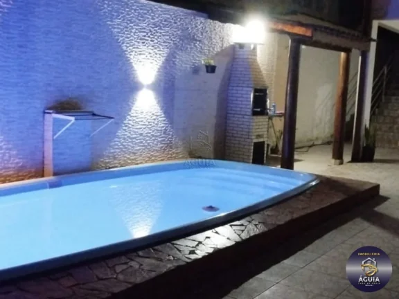 Imagem Belo sobrado no bairro Ipiranguinha em Ubatuba a venda ou locação!