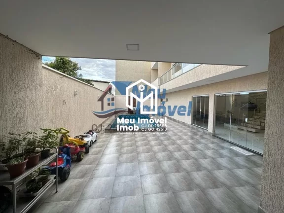 Imagem Arniqueiras Conjunto 4 Casa Sobrado 4 Quartos todos com suíte 1 closet Piscina